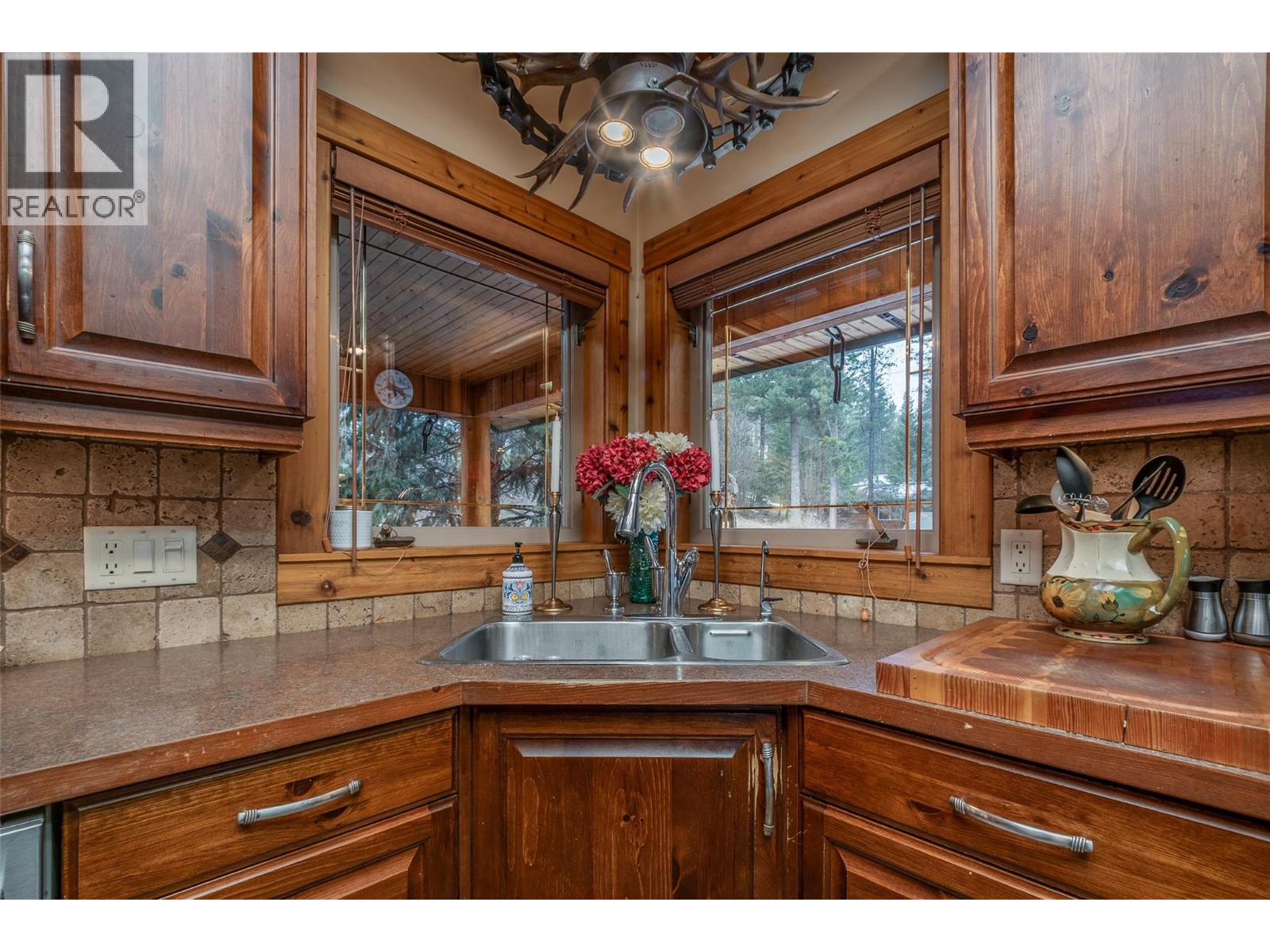 95 & 105 Dale Avenue, Carmi