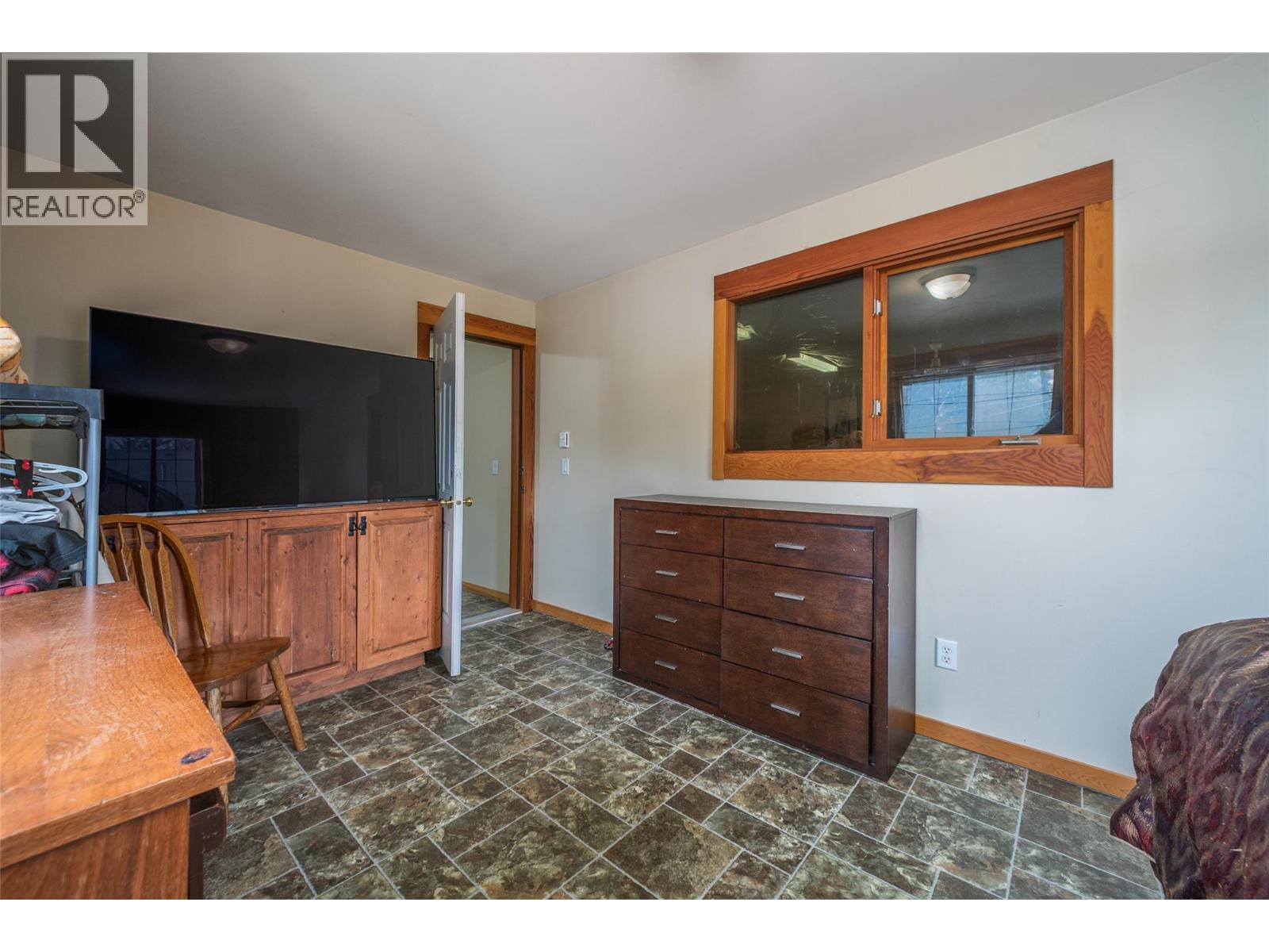 95 & 105 Dale Avenue, Carmi
