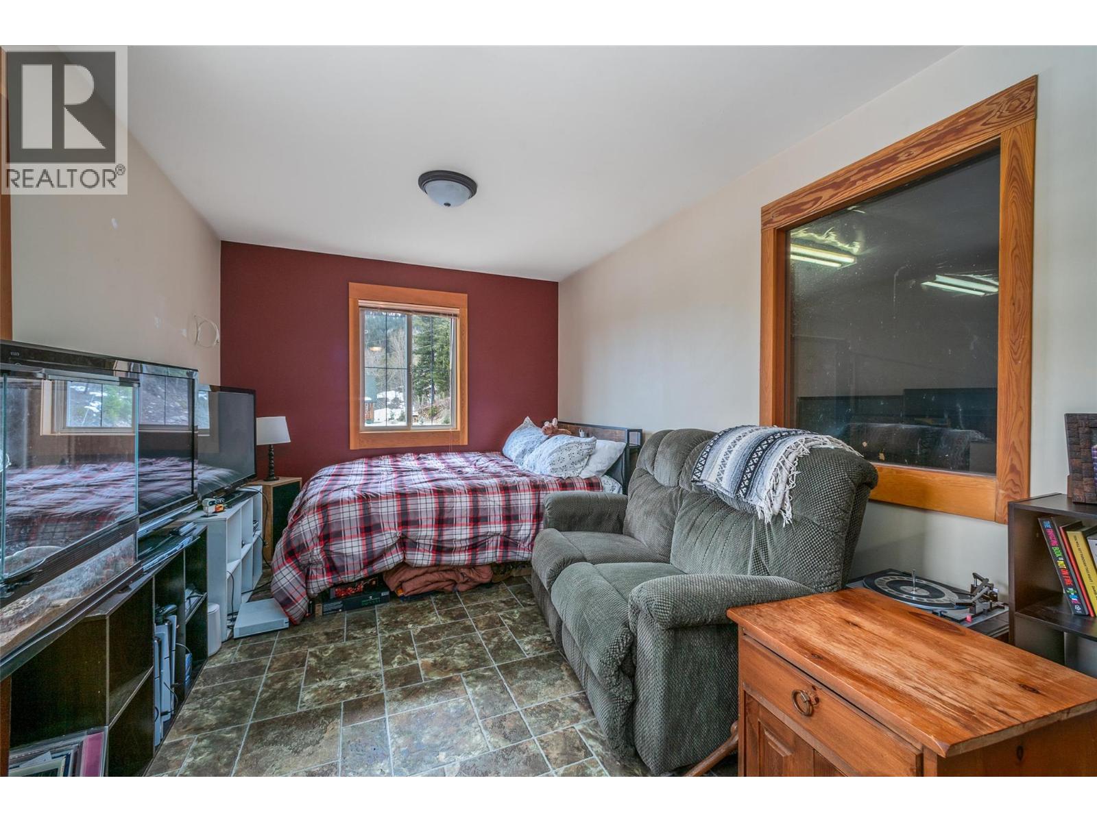 95 & 105 Dale Avenue, Carmi