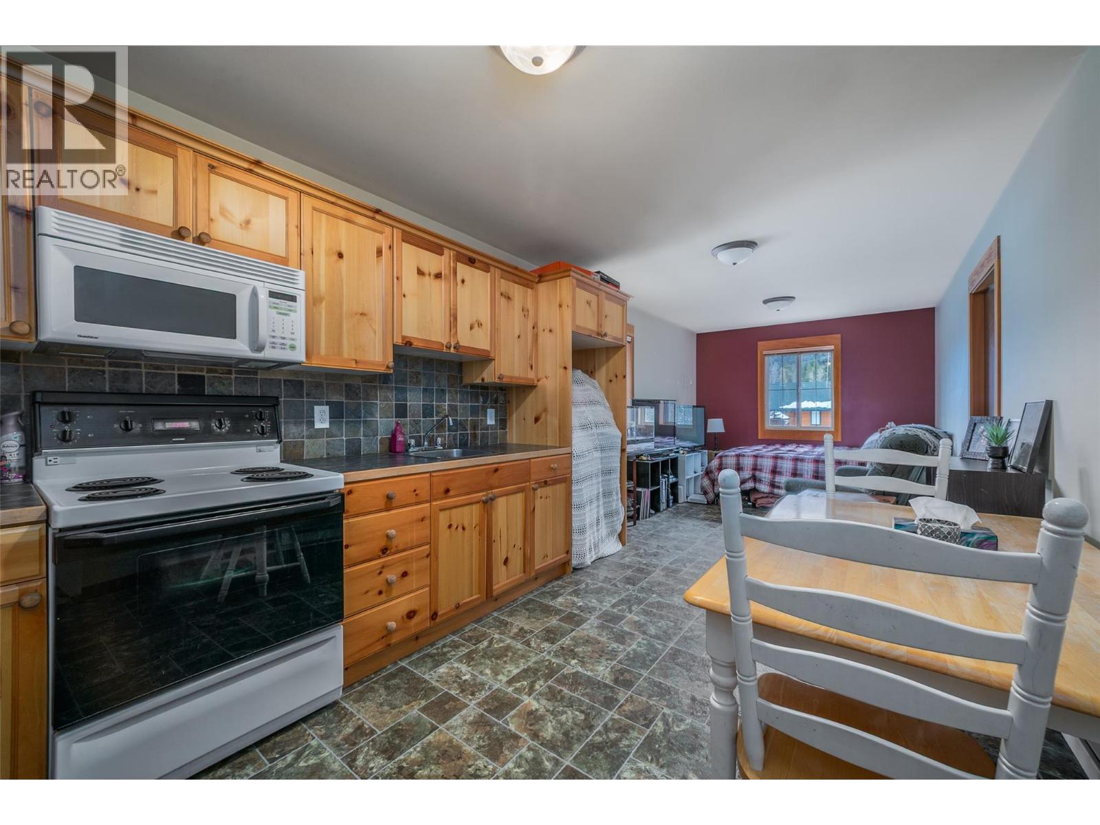 95 & 105 Dale Avenue, Carmi