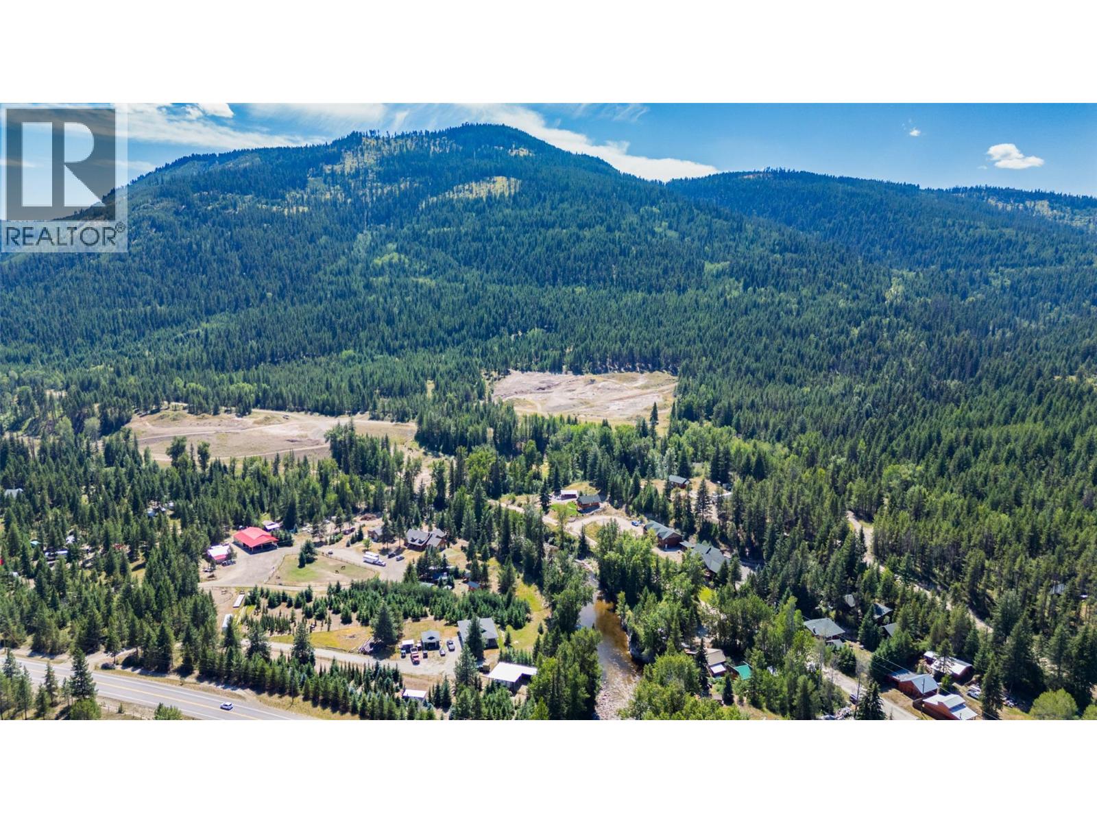 95 & 105 Dale Avenue, Carmi