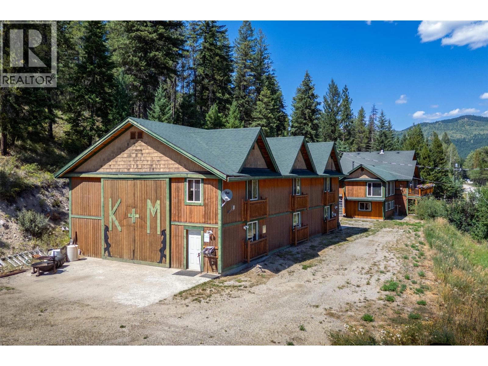 95 & 105 Dale Avenue, Carmi
