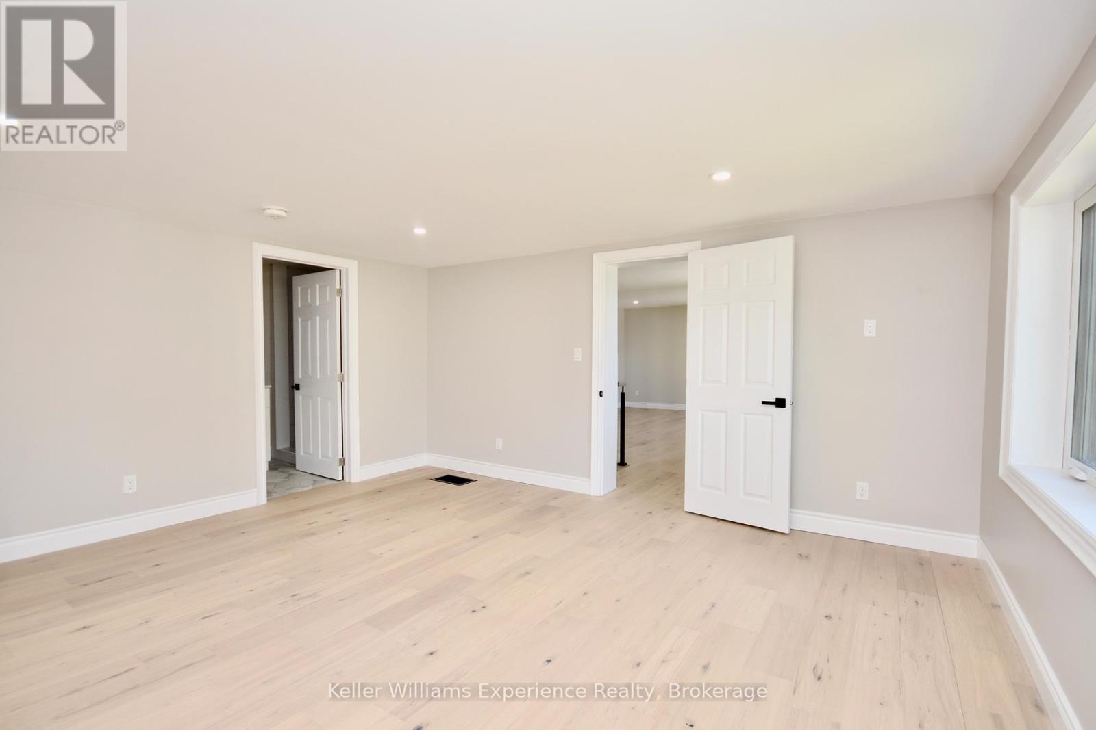 Photo 31 of 159 Cedar Island Road, Orillia ON