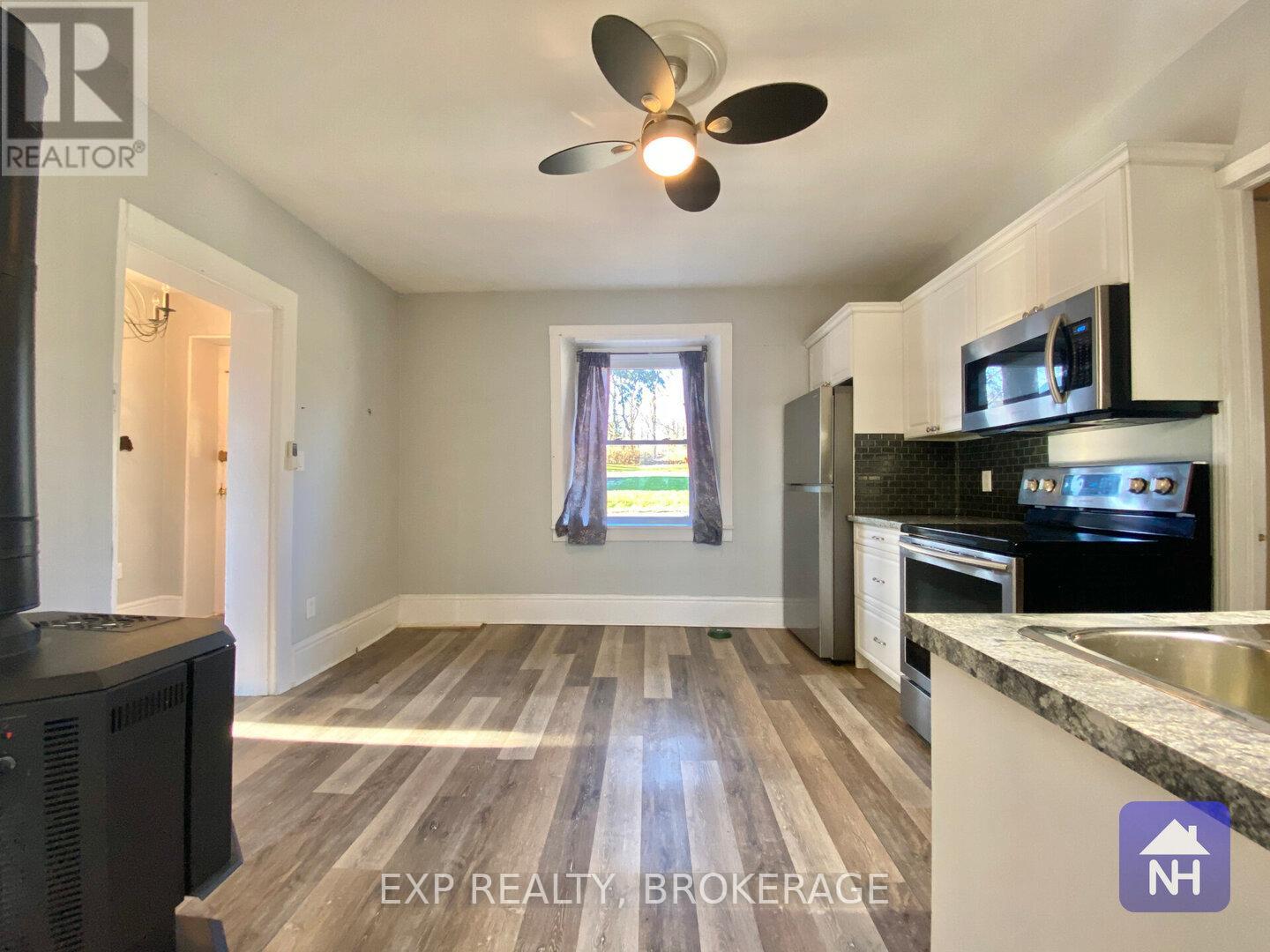 Photo 22 of 912 Purdy Mills Road, Kingston ON