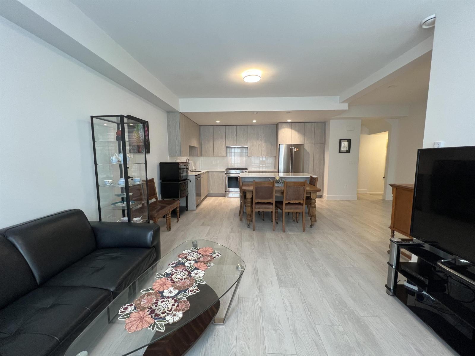 Photo 16 of 59 2075 Oak Meadows Drive, Surrey BC