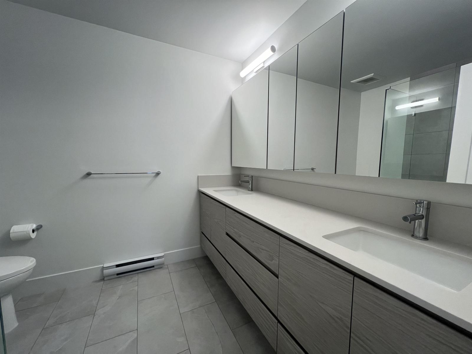 Photo 8 of 59 2075 Oak Meadows Drive, Surrey BC