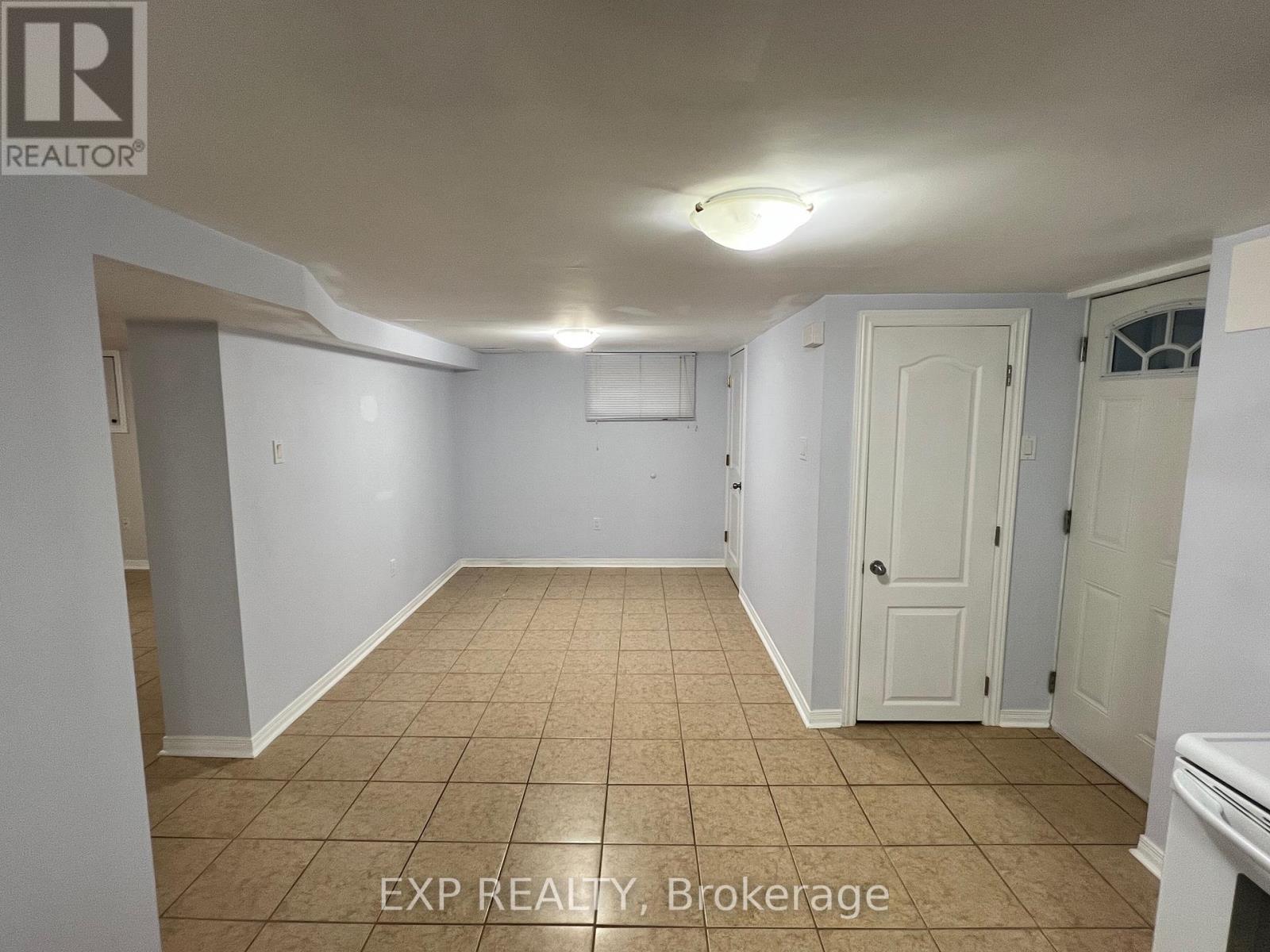 Photo 14 of Lower 205 Simcoe Road, Bradford West Gwillimbury ON