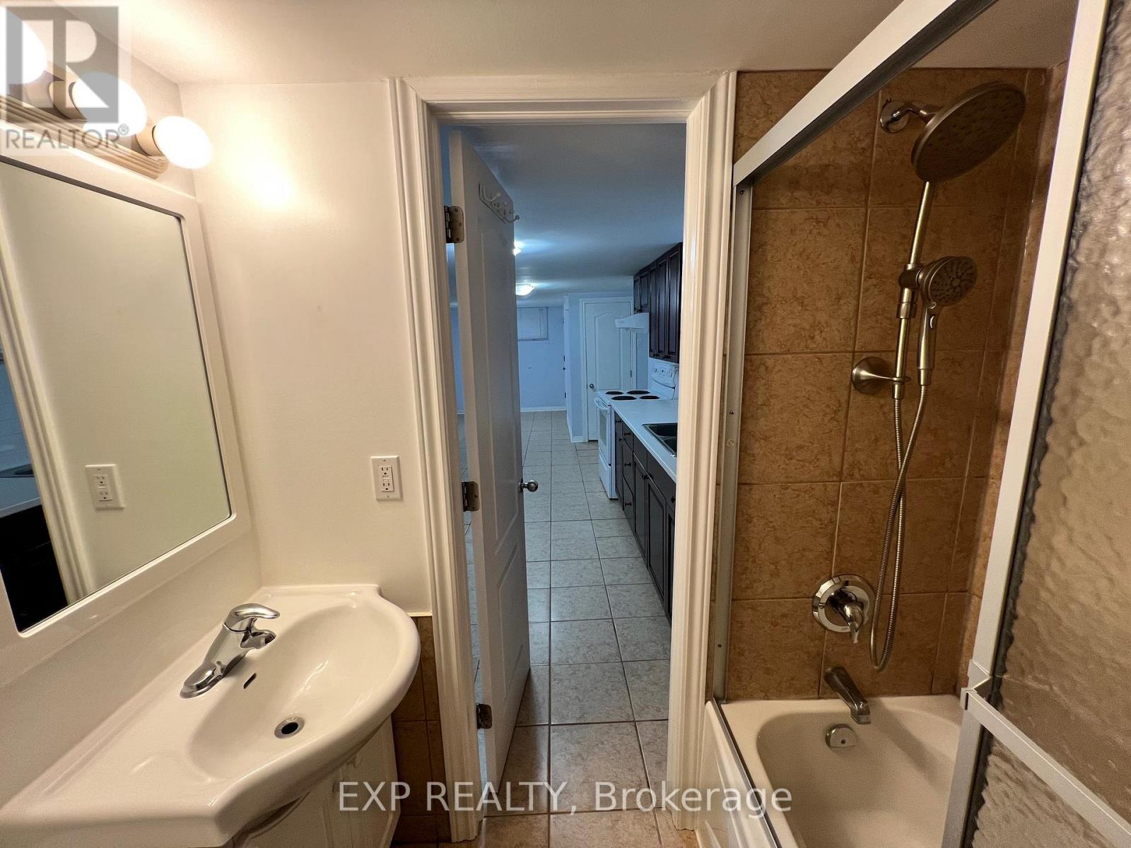 Photo 17 of Lower 205 Simcoe Road, Bradford West Gwillimbury ON