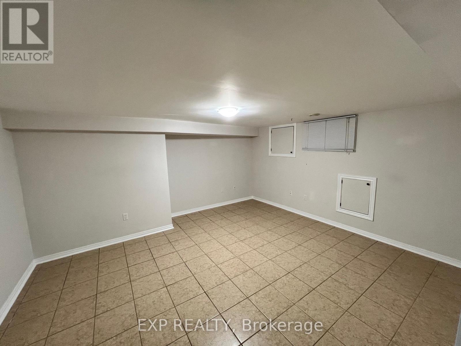 Photo 15 of Lower 205 Simcoe Road, Bradford West Gwillimbury ON
