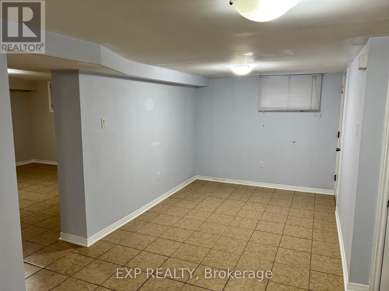 Photo 16 of Lower 205 Simcoe Road, Bradford West Gwillimbury ON