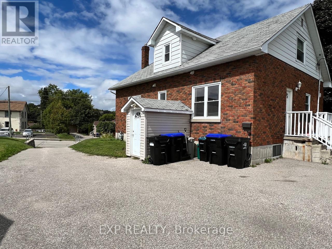 Photo 3 of Lower 205 Simcoe Road, Bradford West Gwillimbury ON