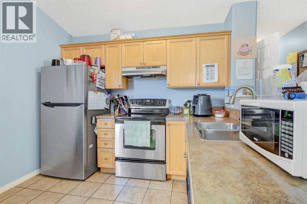 Photo 21 of 6930 90 Street, Grande Prairie AB