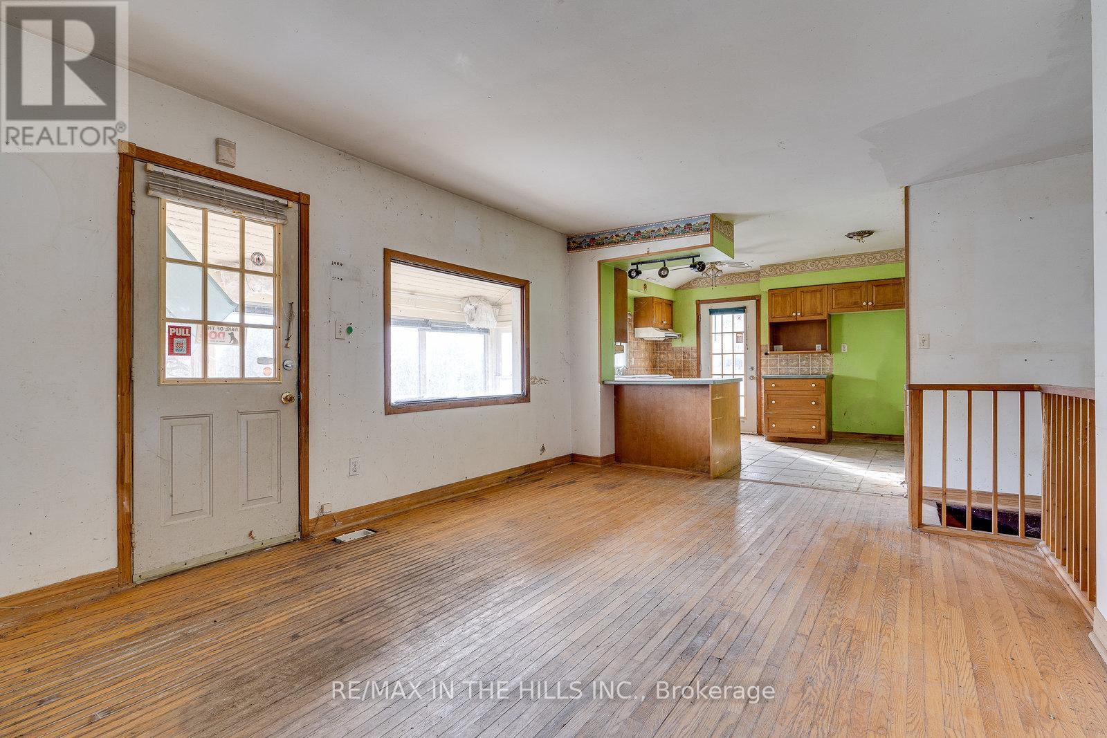 Photo 9 of 17632 Hurontario Street, Caledon ON