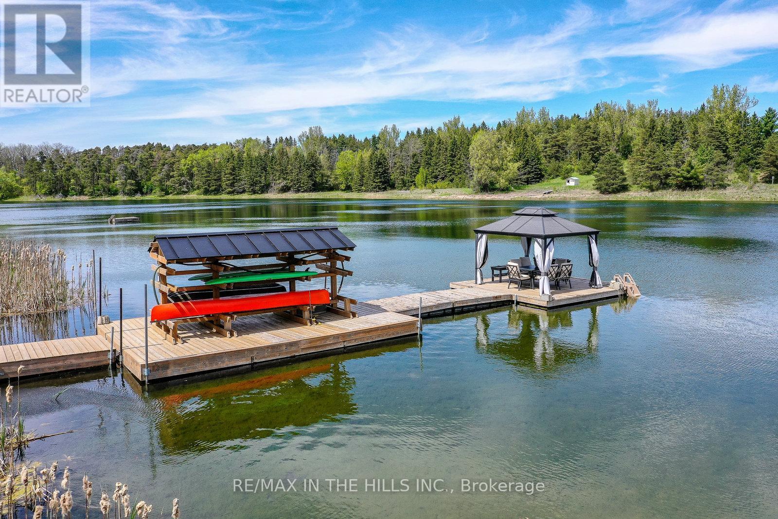 Photo 43 of 143 143 Green Lake Road W, Caledon ON