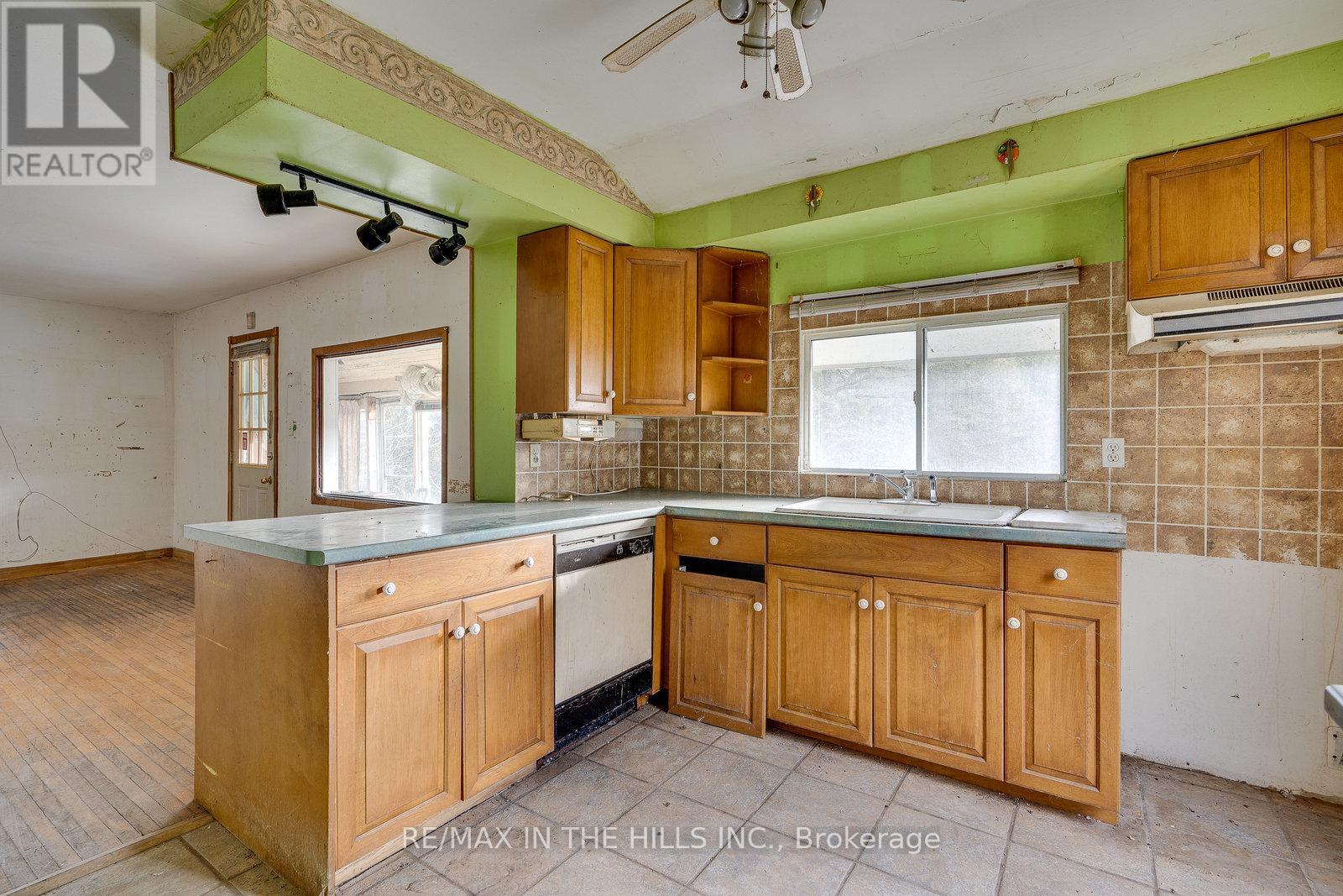 Photo 14 of 17632 Hurontario Street, Caledon ON