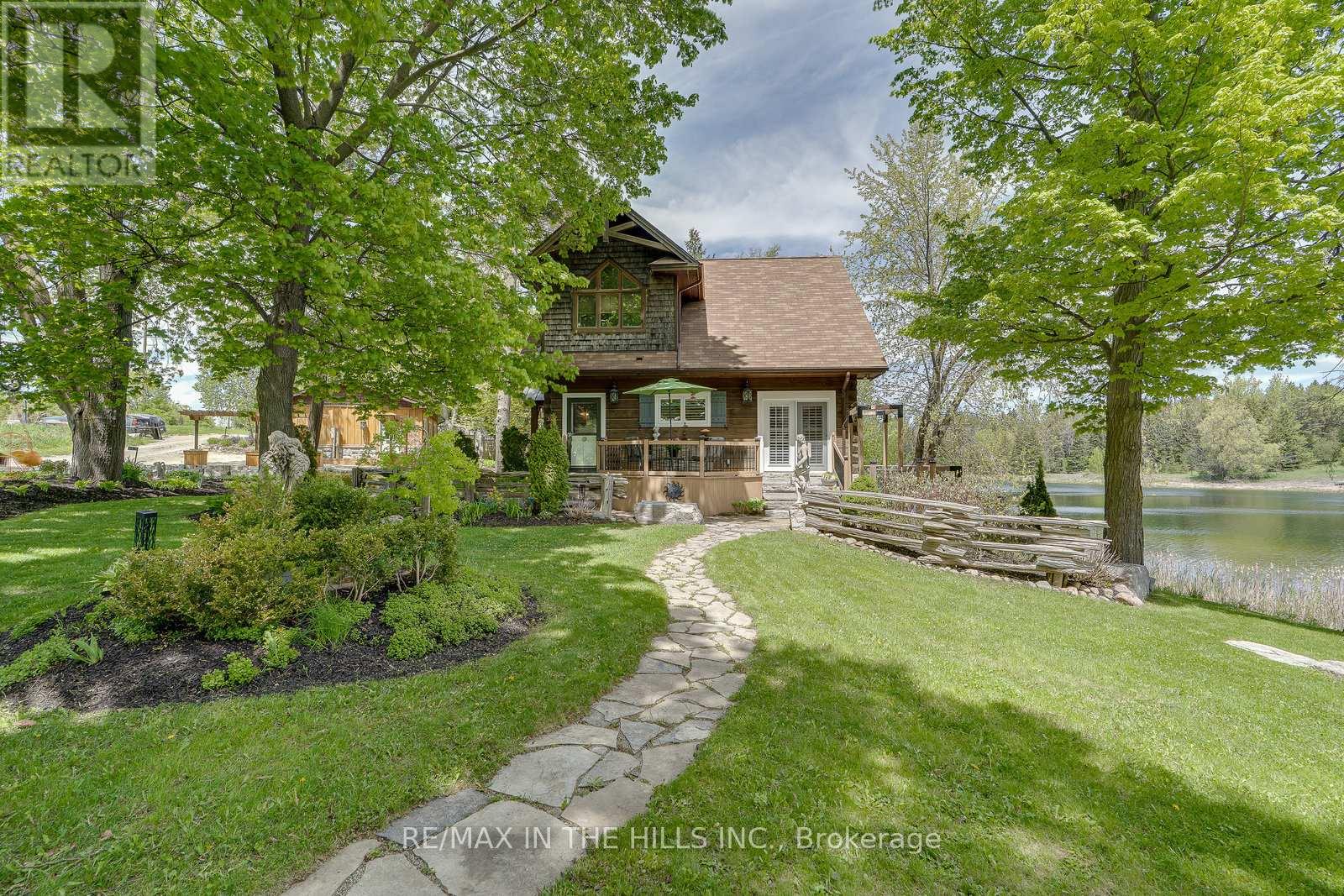 Photo 34 of 143 143 Green Lake Road W, Caledon ON