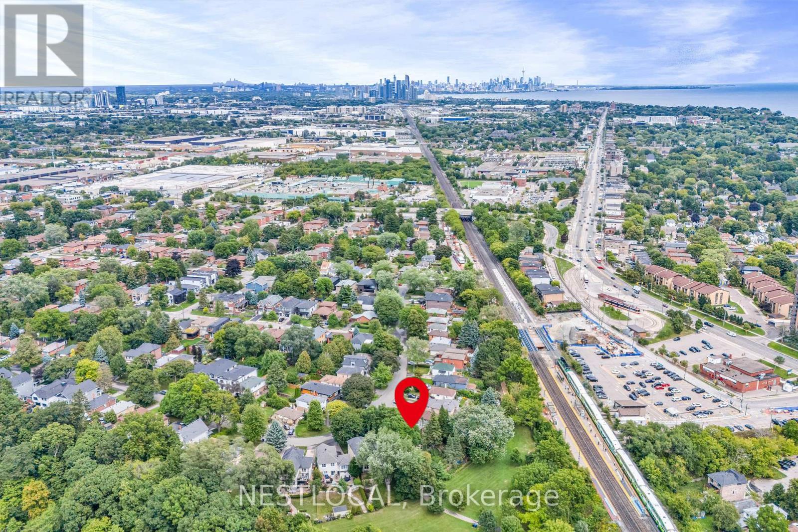 Photo 6 of 37 Enfield Avenue, Toronto ON