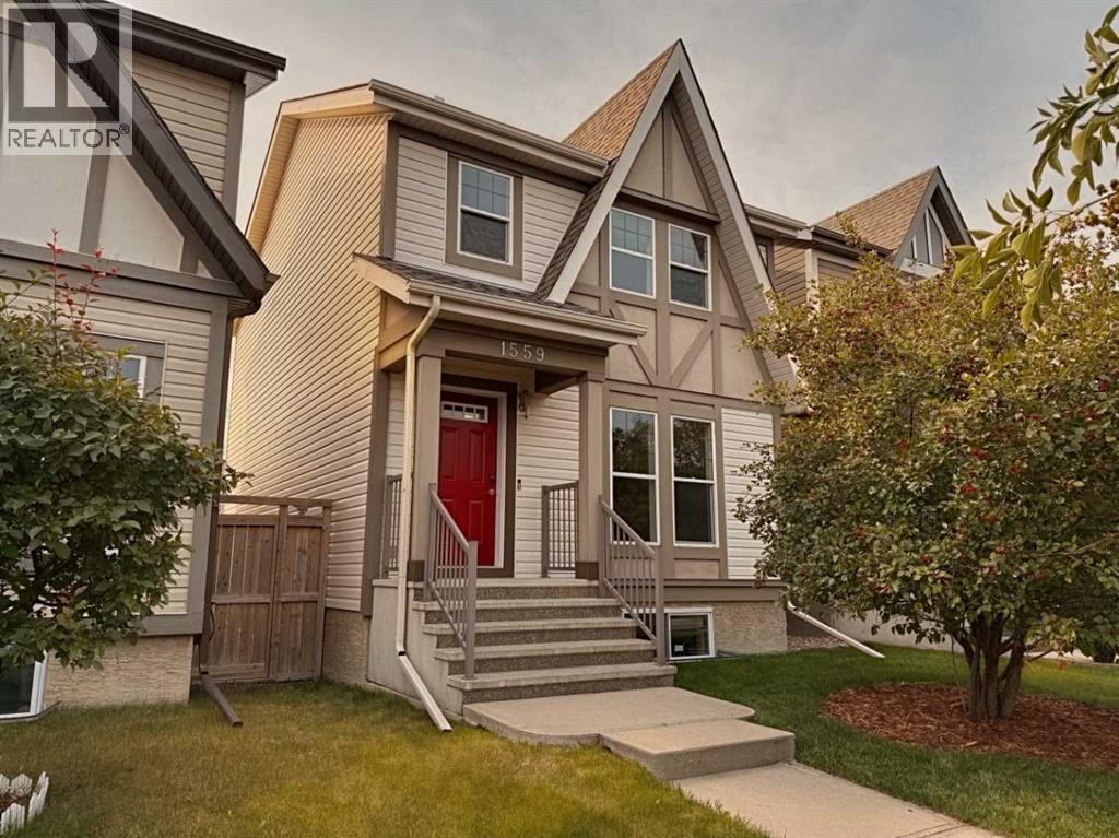 Photo 13 of 1559 New Brighton Drive Se, Calgary AB