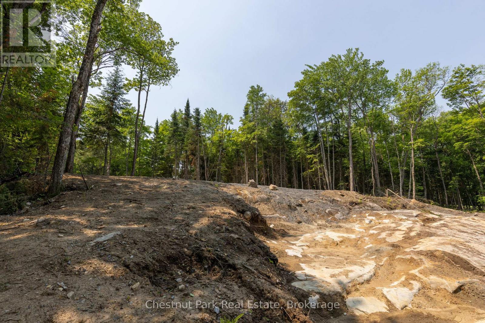 Photo 11 of 2212 Aspdin Road, Huntsville ON