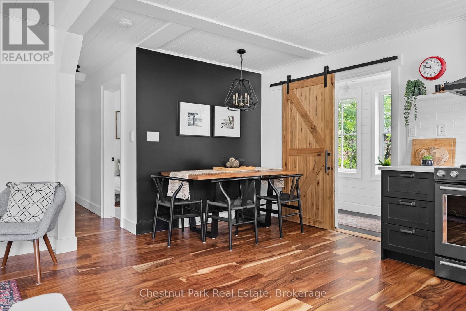 Photo 24 of 1011 United Church Road, Muskoka Lakes ON