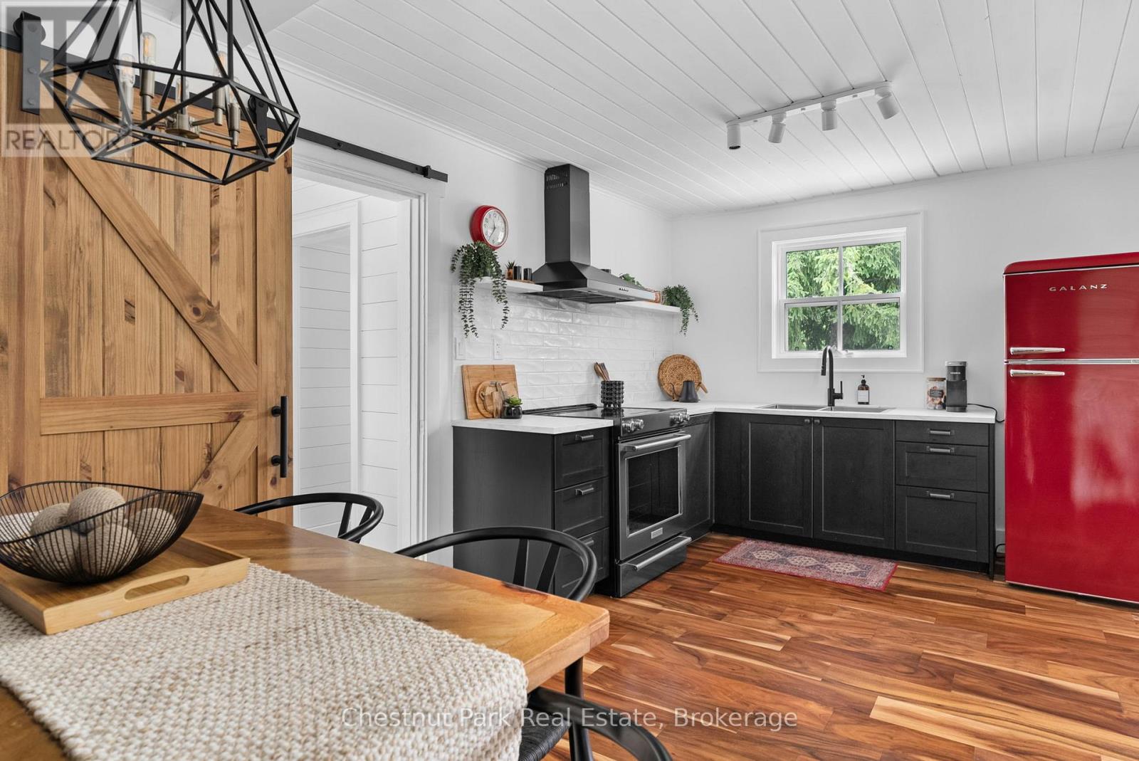Photo 20 of 1011 United Church Road, Muskoka Lakes ON