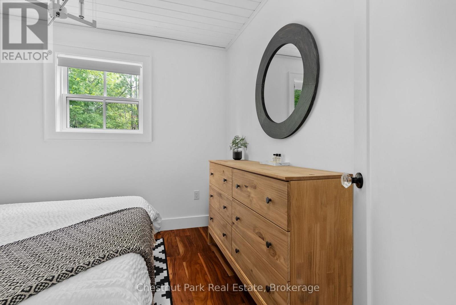 Photo 37 of 1011 United Church Road, Muskoka Lakes ON