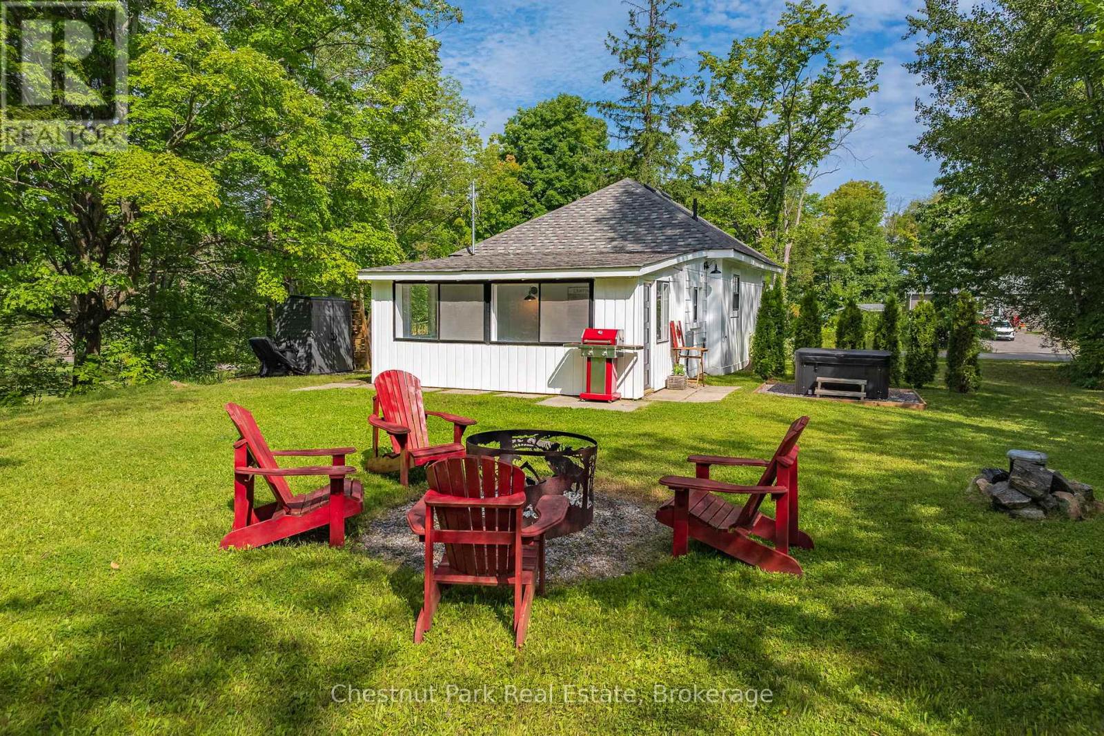 Photo 13 of 1011 United Church Road, Muskoka Lakes ON