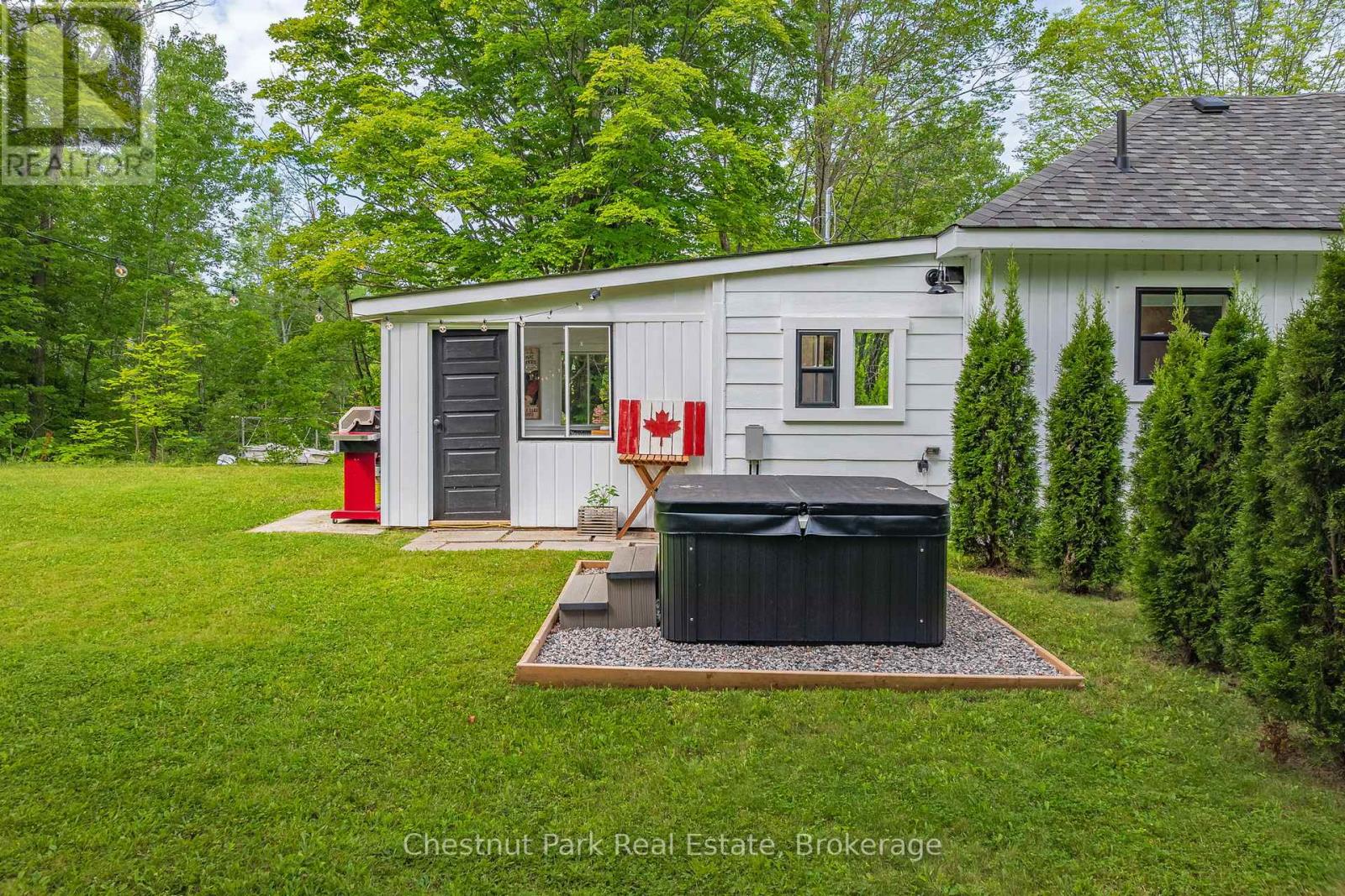 Photo 46 of 1011 United Church Road, Muskoka Lakes ON