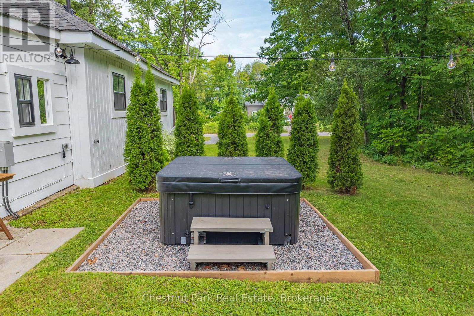 Photo 22 of 1011 United Church Road, Muskoka Lakes ON