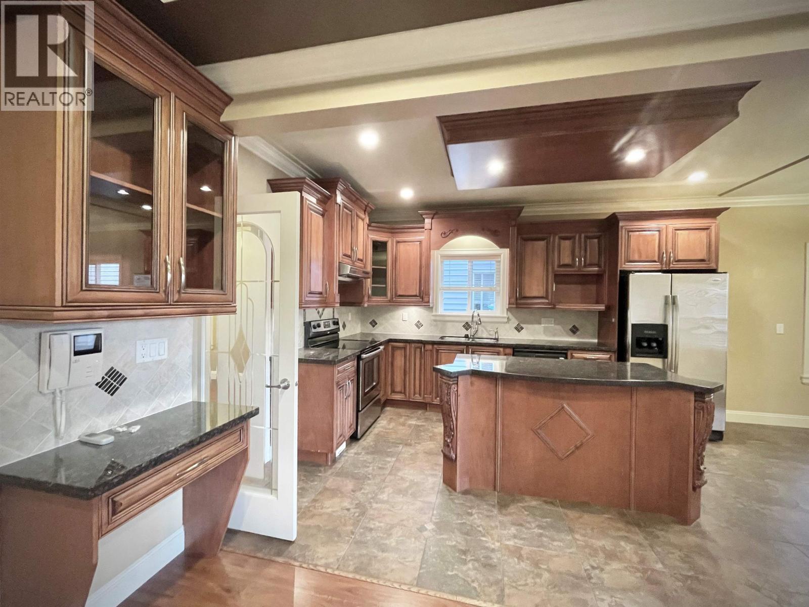 Photo 6 of 208 Hume Street, New Westminster BC