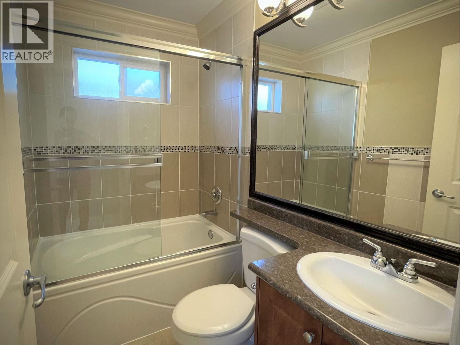 Photo 29 of 208 Hume Street, New Westminster BC