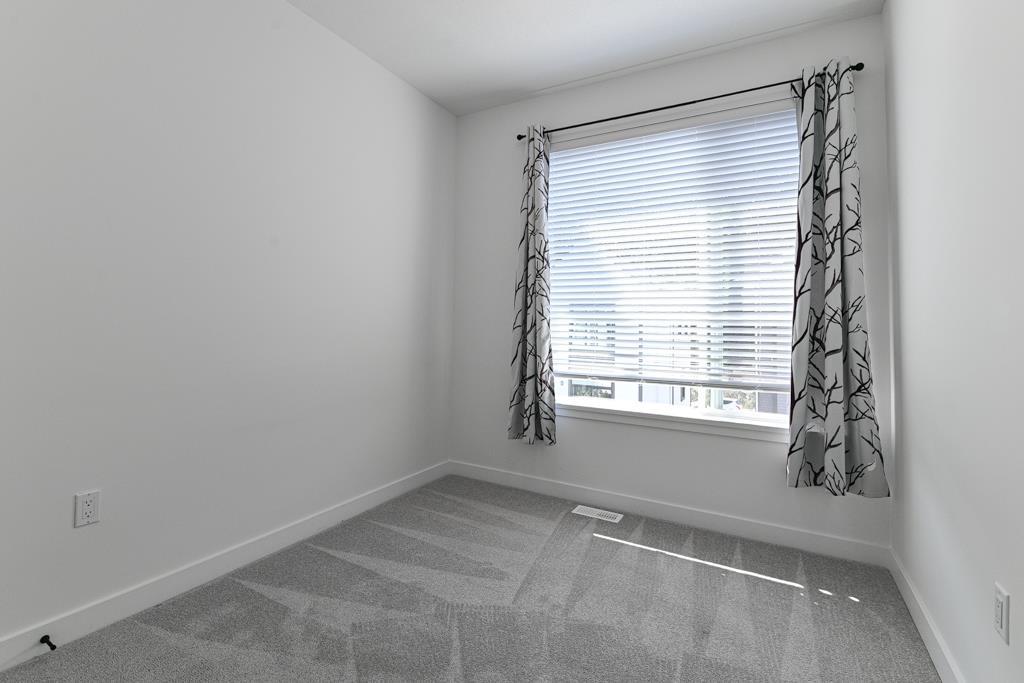 Photo 39 of 31 2886 Montrose Avenue, Abbotsford BC