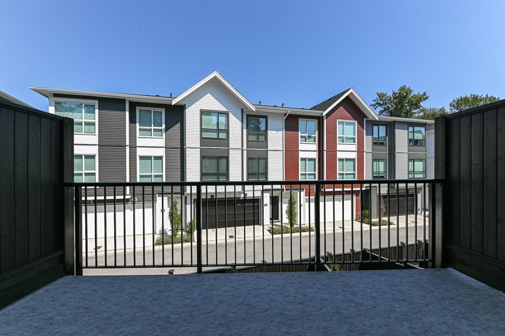 Photo 20 of 31 2886 Montrose Avenue, Abbotsford BC