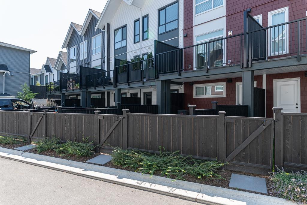 Photo 29 of 31 2886 Montrose Avenue, Abbotsford BC