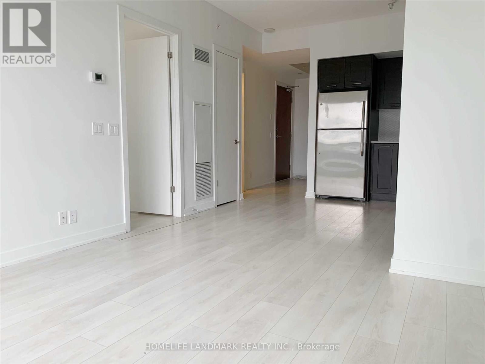 Photo 1 of 910 2212 Lakeshore Boulevard W, Toronto ON