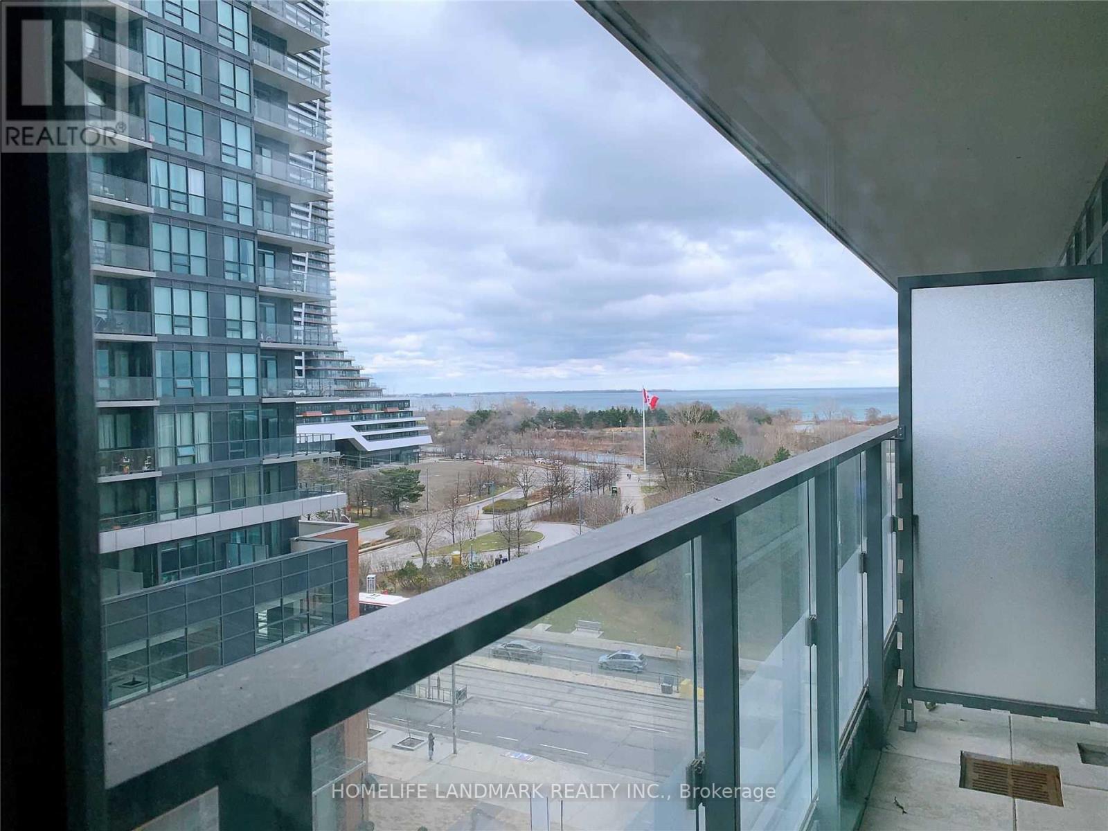 Photo 14 of 910 2212 Lakeshore Boulevard W, Toronto ON