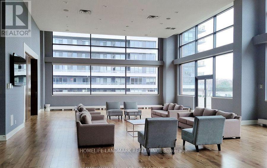 Photo 7 of 910 2212 Lakeshore Boulevard W, Toronto ON