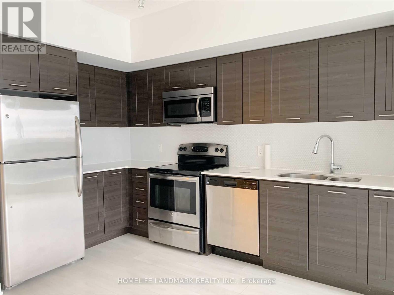 Photo 6 of 910 2212 Lakeshore Boulevard W, Toronto ON