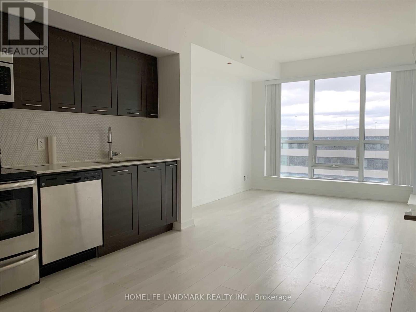 Photo 21 of 910 2212 Lakeshore Boulevard W, Toronto ON