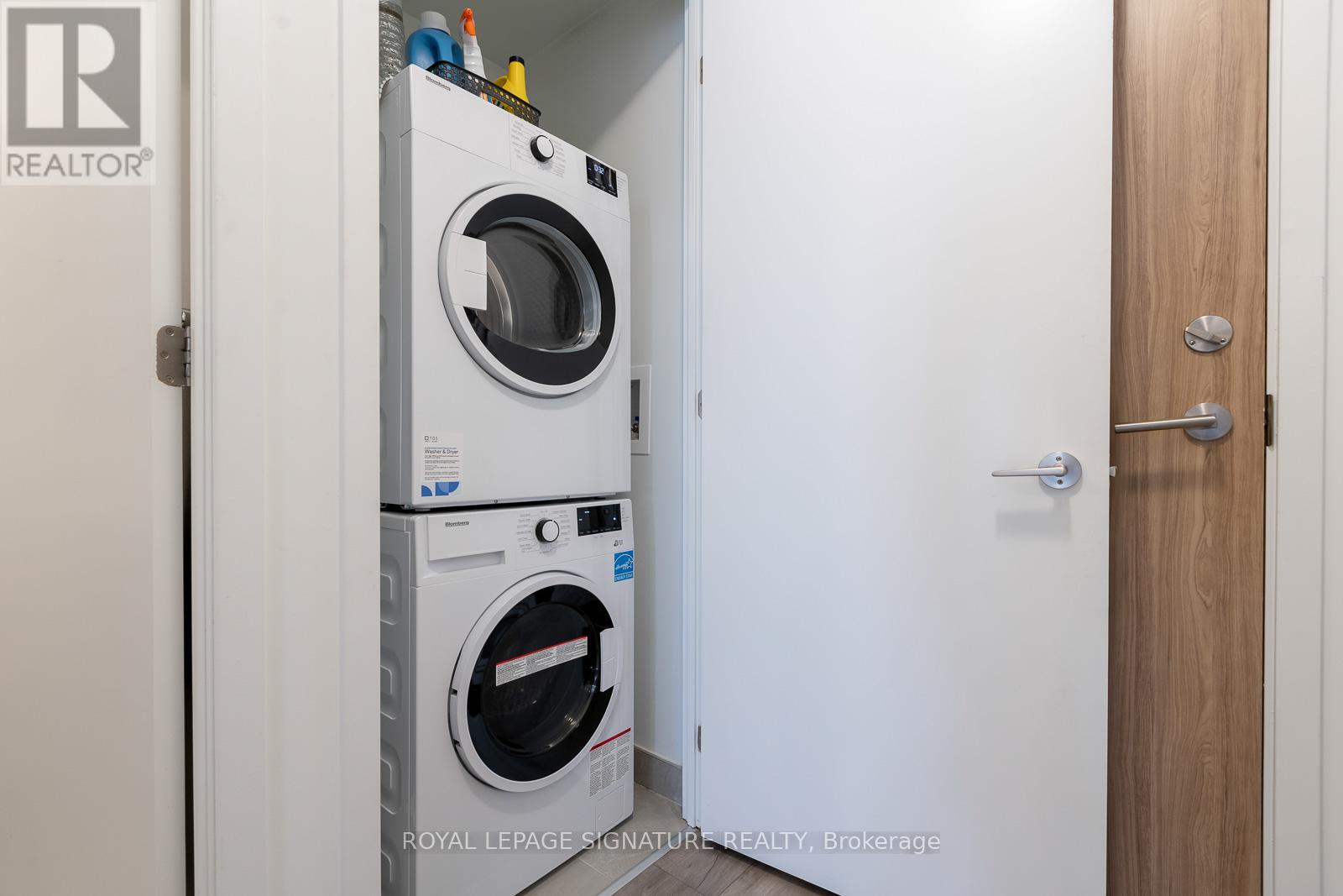 Photo 15 of 824 3100 Keele Street, Toronto ON