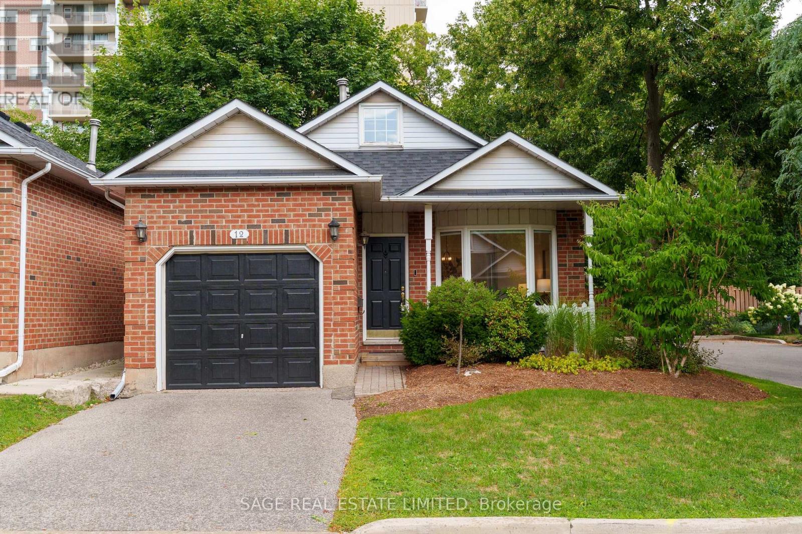 Photo 2 of 12 935 King Road, Burlington ON
