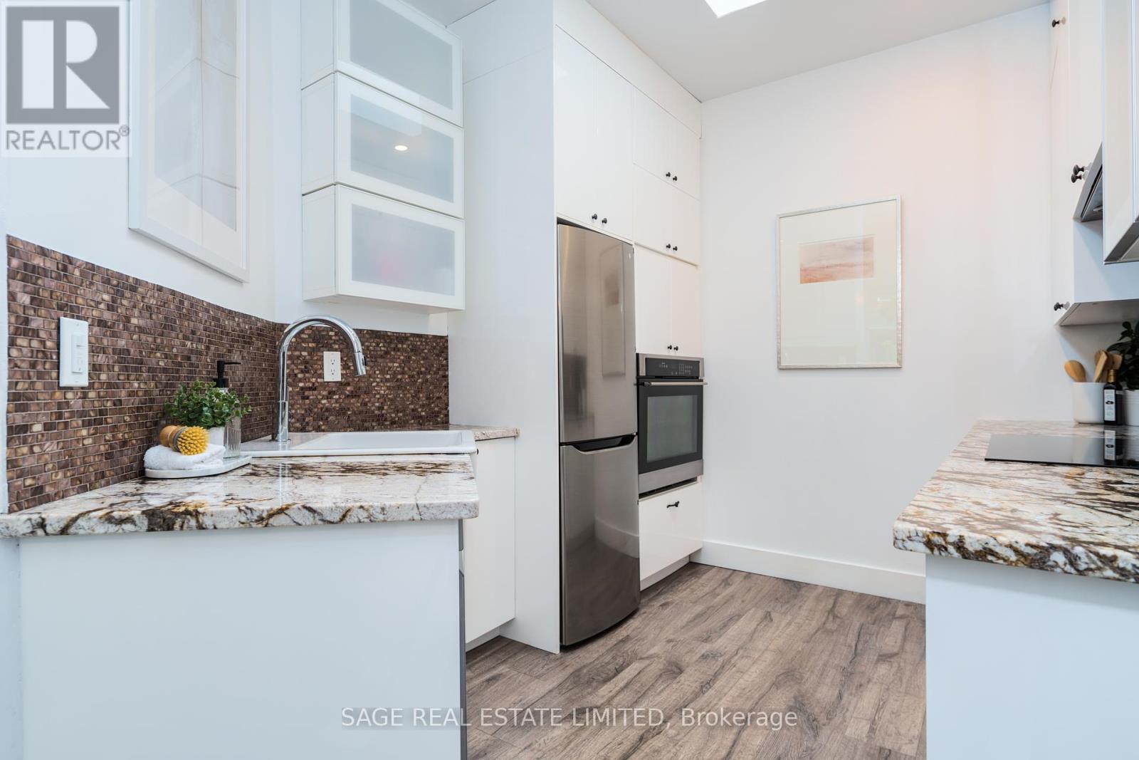 Photo 22 of 12 935 King Road, Burlington ON