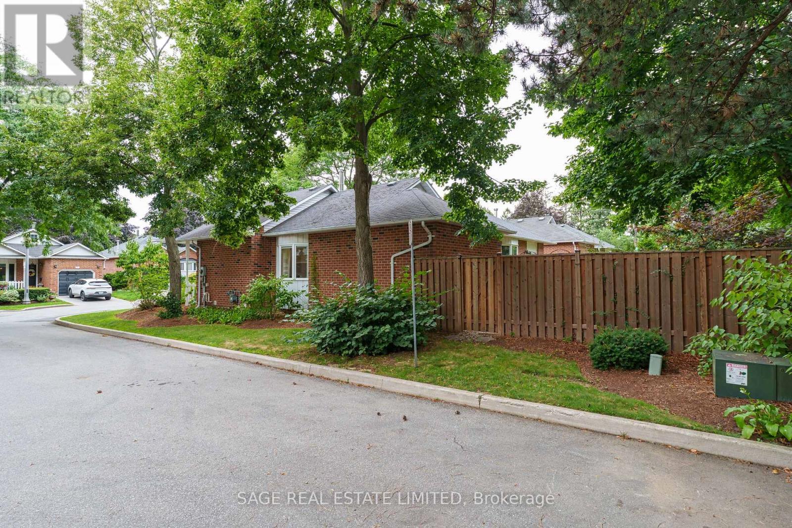 Photo 46 of 12 935 King Road, Burlington ON