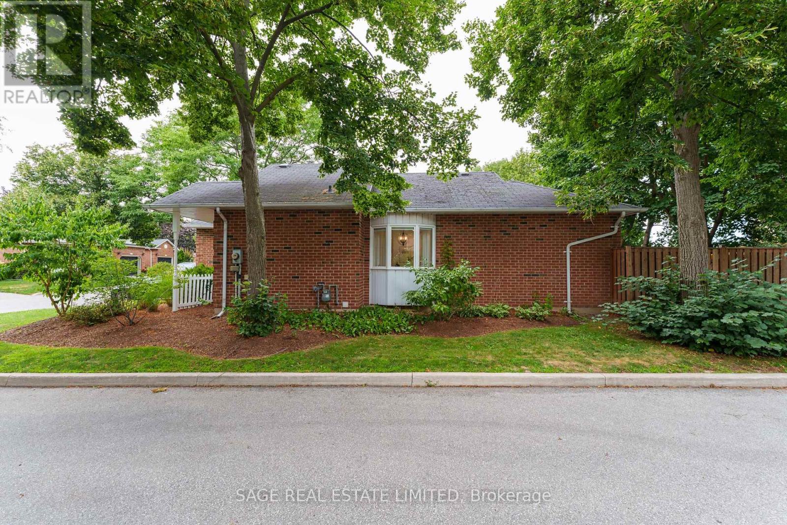 Photo 47 of 12 935 King Road, Burlington ON