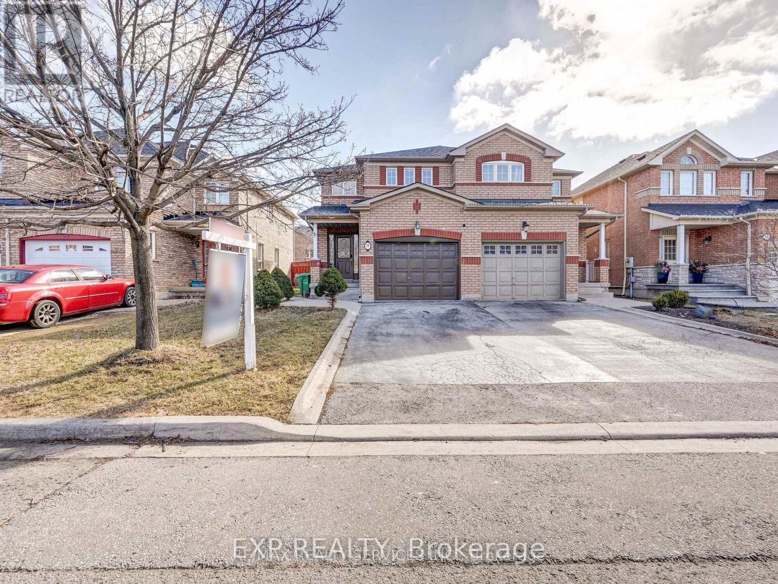 Photo 2 of 29 Prince Crescent, Brampton ON