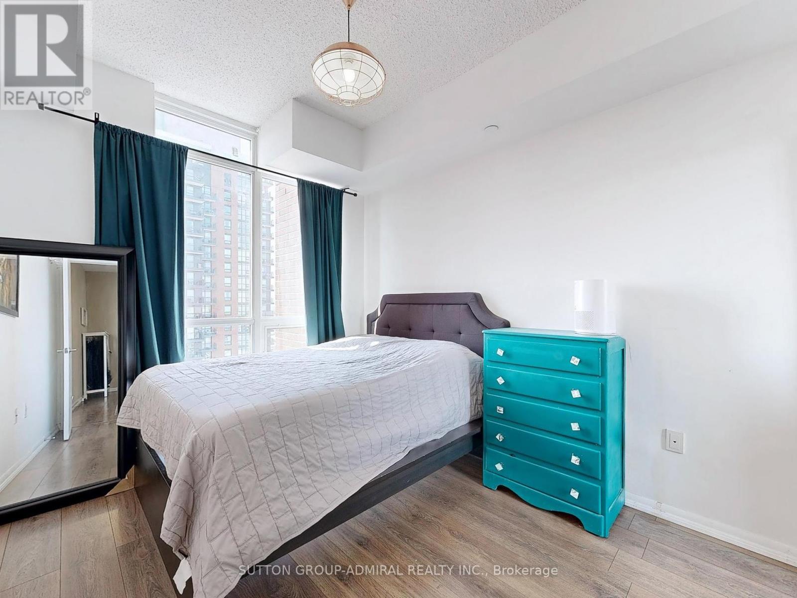 Photo 15 of 2017 800 Lawrence Avenue W, Toronto ON