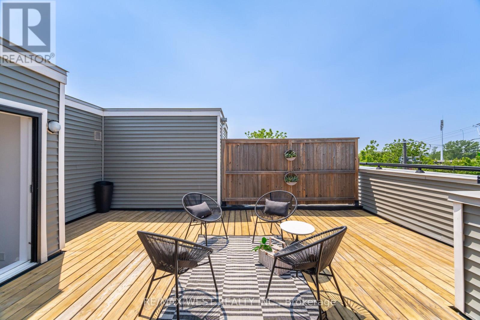 Photo 34 of 4 150 Long Branch Avenue, Toronto ON