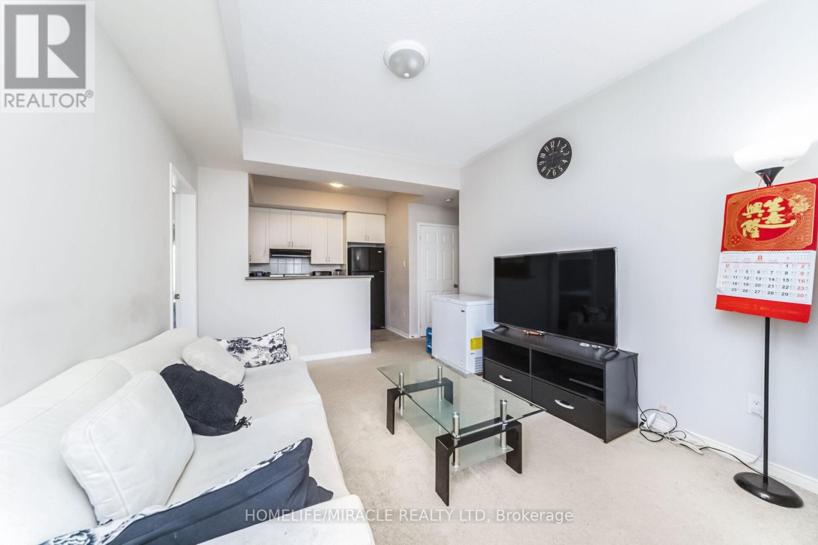 Photo 13 of 85 60 Fairwood Circle, Brampton ON