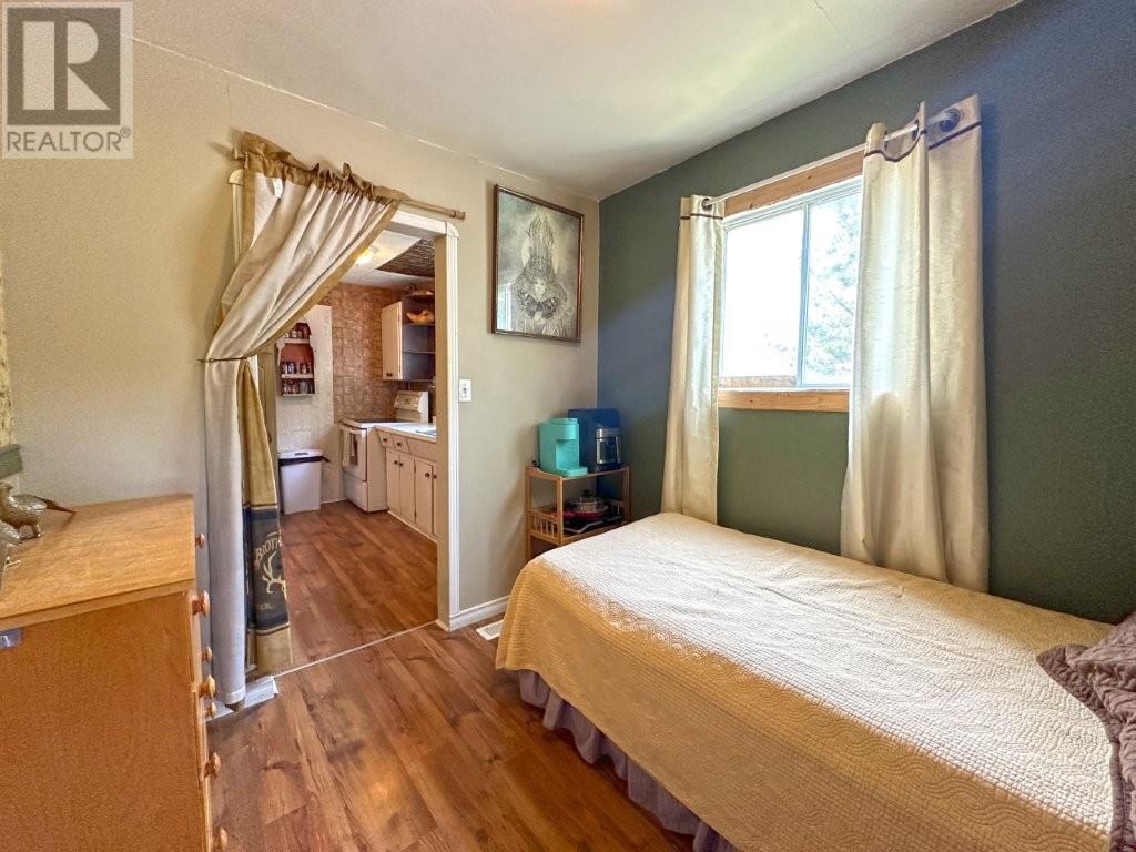 Photo 37 of 146 Dot Street, Beardmore ON