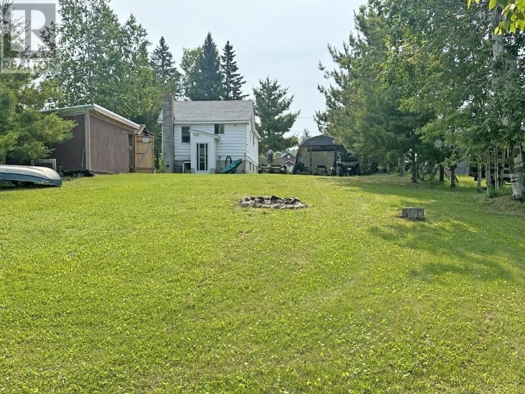 Photo 18 of 146 Dot Street, Beardmore ON